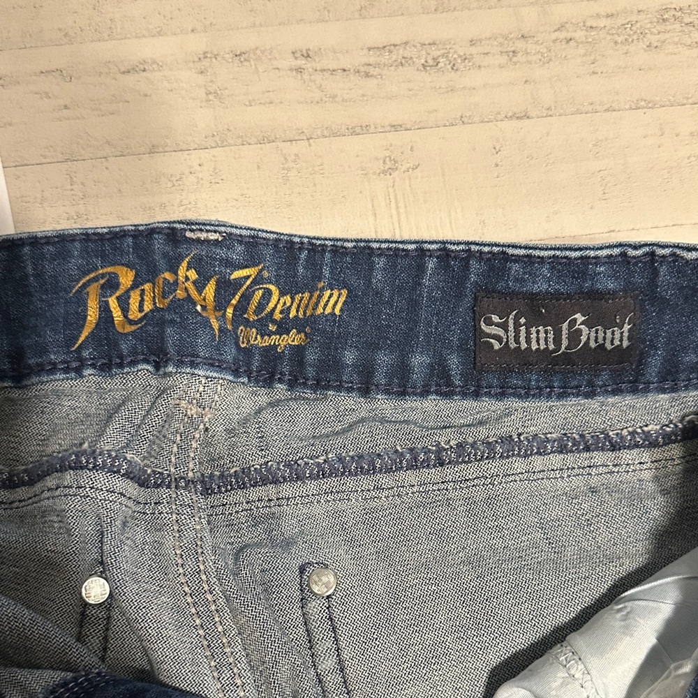 Wrangler Rock 47 Slim Boot Denim Jeans